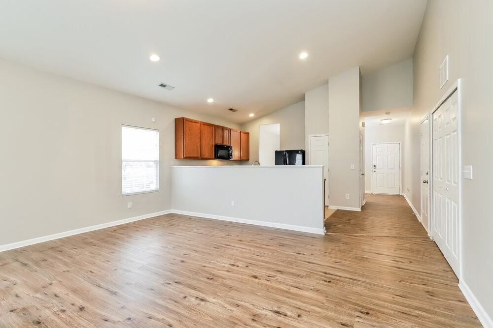 2 Red Brush Ct - Photo 5 of 14