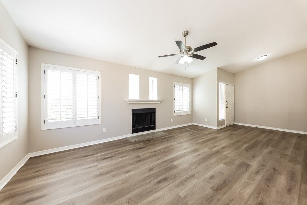 8810 W Grovers Ave - Photo 5 of 16