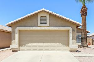 featured image of 2214 E Aire Libre Ave
