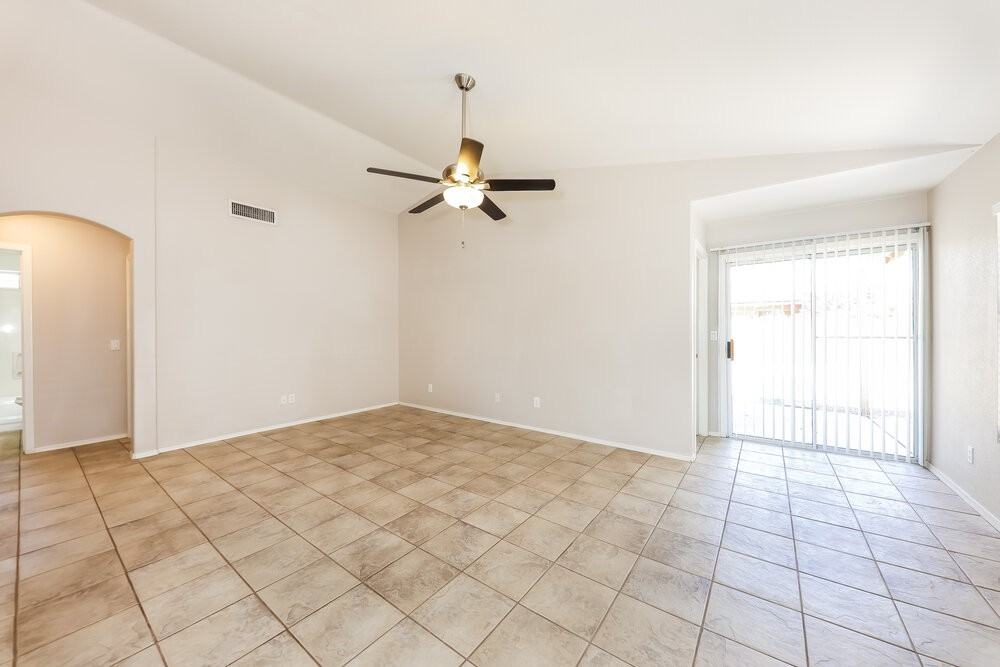 2214 E Aire Libre Ave - Photo 4 of 16