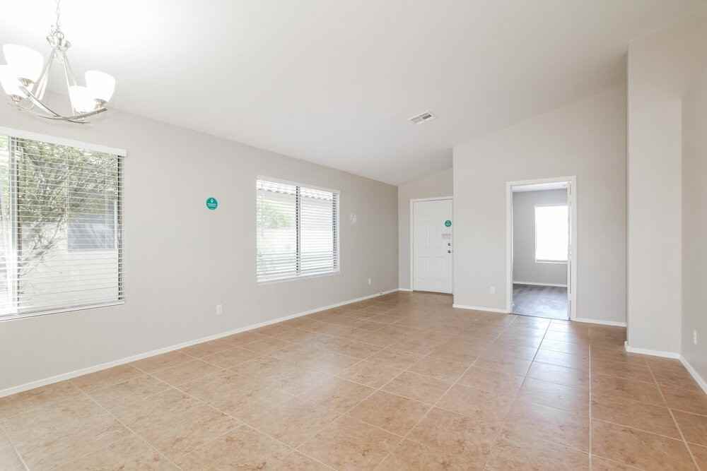 14758 N 148th Ave - Photo 3 of 16