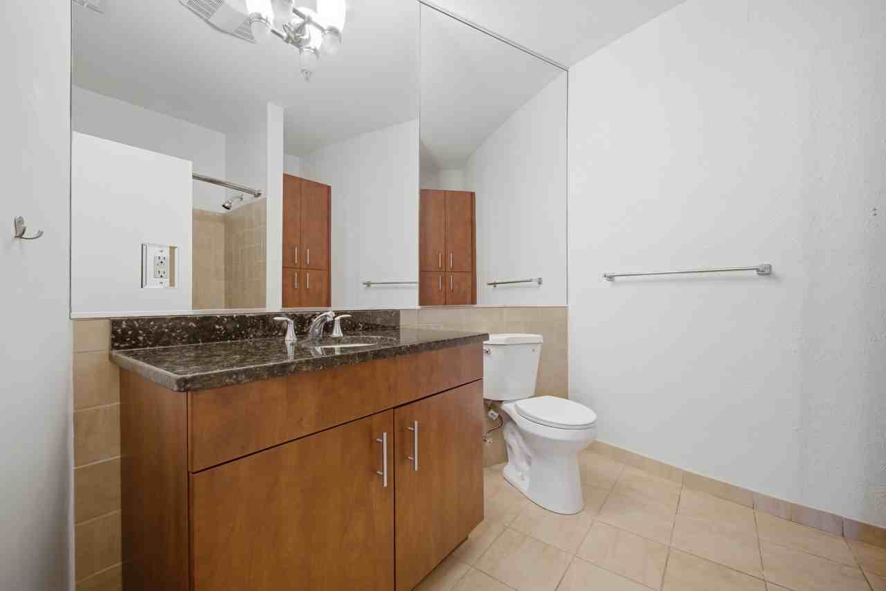 415 Saint Pauls Blvd #1 - Photo 3 of 35