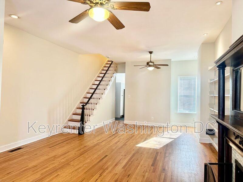 618 Q St Nw #NW - Photo 7 of 50