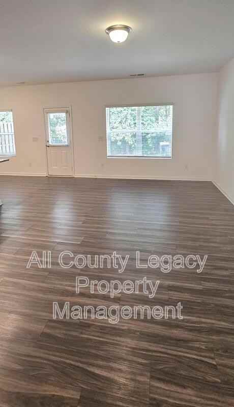 2984 Ben Park Ln - Photo 3 of 9
