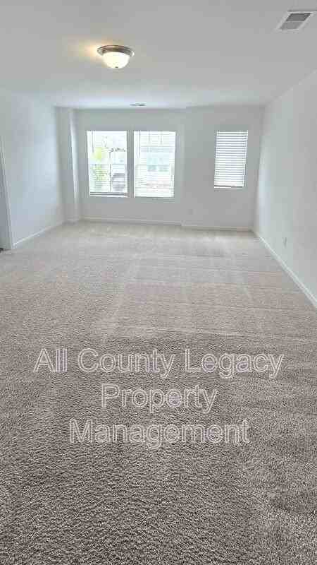 2984 Ben Park Ln - Photo 5 of 9