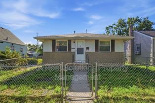 2472 Pontiac St - Photo 1 of 1