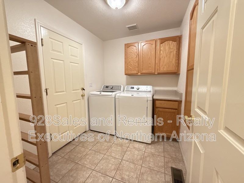 1808 W University Ave - Photo 6 of 18