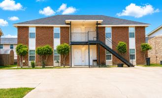 1703 Benttree Dr #B - Photo 1 of 1