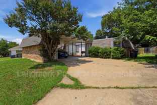 6811 Trail Lake Dr - Photo 1 of 1