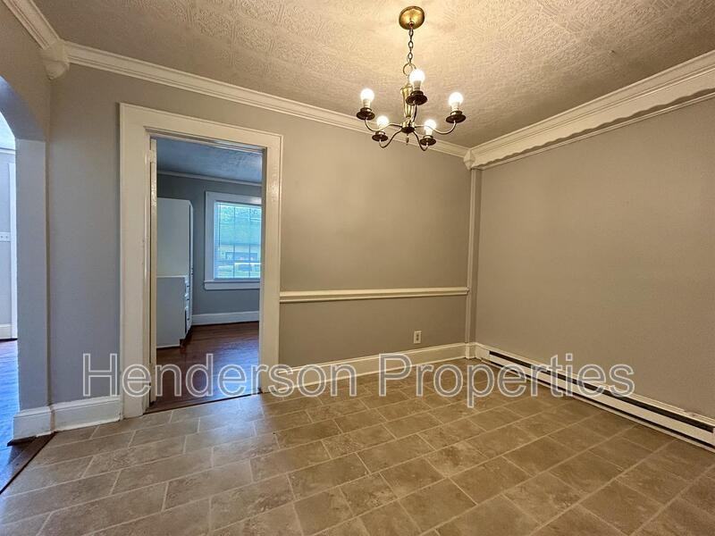 2549 Pinckney Ave - Photo 6 of 12