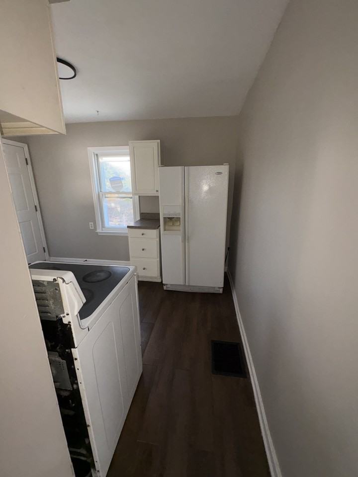 2504 Vendome Dr #1 - Photo 6 of 18