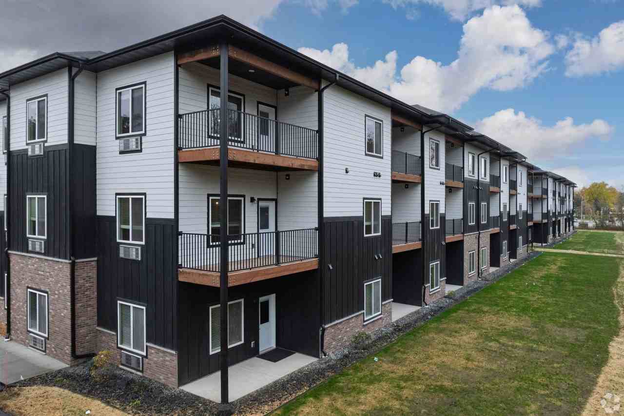 Northern Lights Apartments - Photo 2 of 37