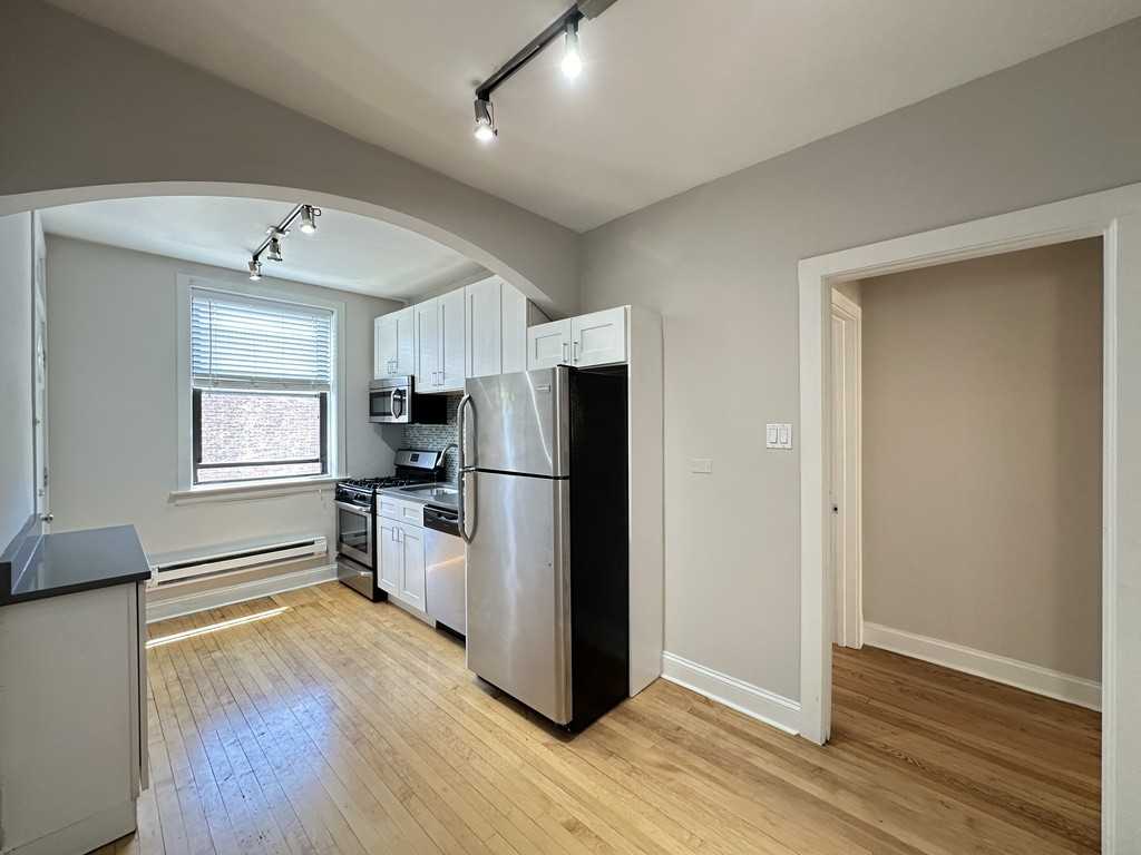 ROCKWELL + FULLERTON #2A - Photo 2 of 21