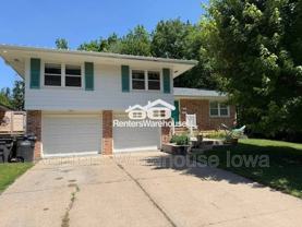 1215 Cummins Pkwy - Photo 1 of 1