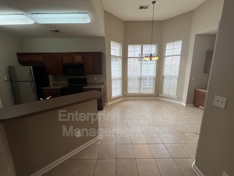 5236 Laurel Home Cv - Photo 6 of 20