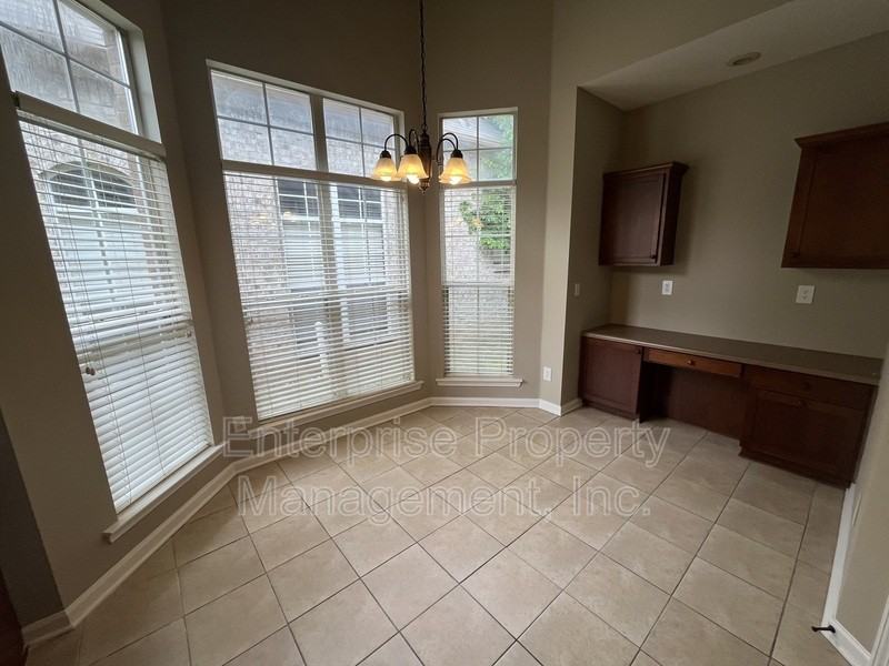 5236 Laurel Home Cv - Photo 7 of 20