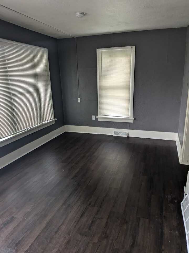 236 W Main St #1 - Photo 4 of 16