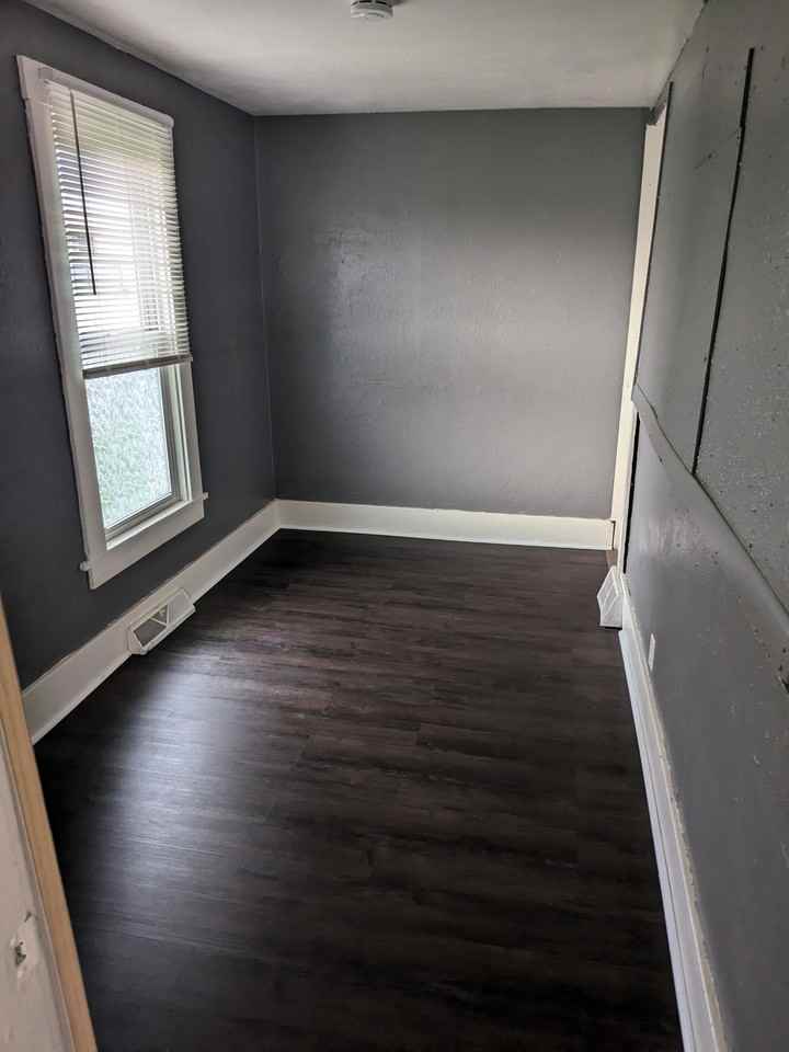 236 W Main St #1 - Photo 6 of 16