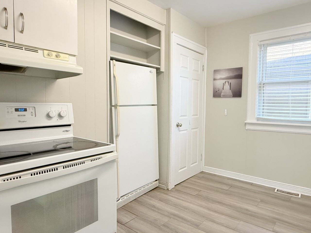 1658 Marentette Ave #1660 - Photo 6 of 16