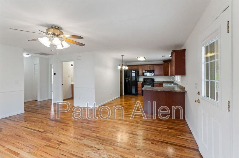 65 New Jersey Ave - Photo 4 of 23