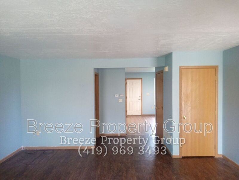 1449 N Huron St - Photo 2 of 16