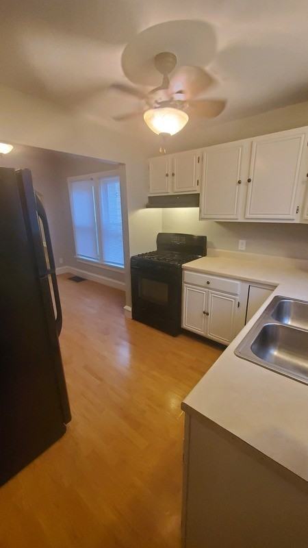 1332 C St Sw - Photo 6 of 8