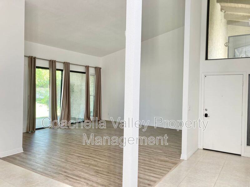 45406 Driftwood Dr - Photo 3 of 31