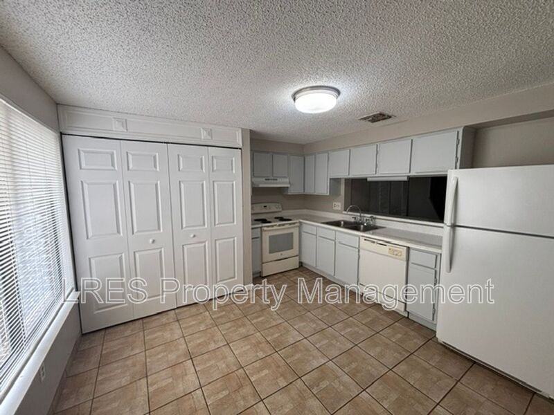 4974 Sanoma Vlg - Photo 6 of 23