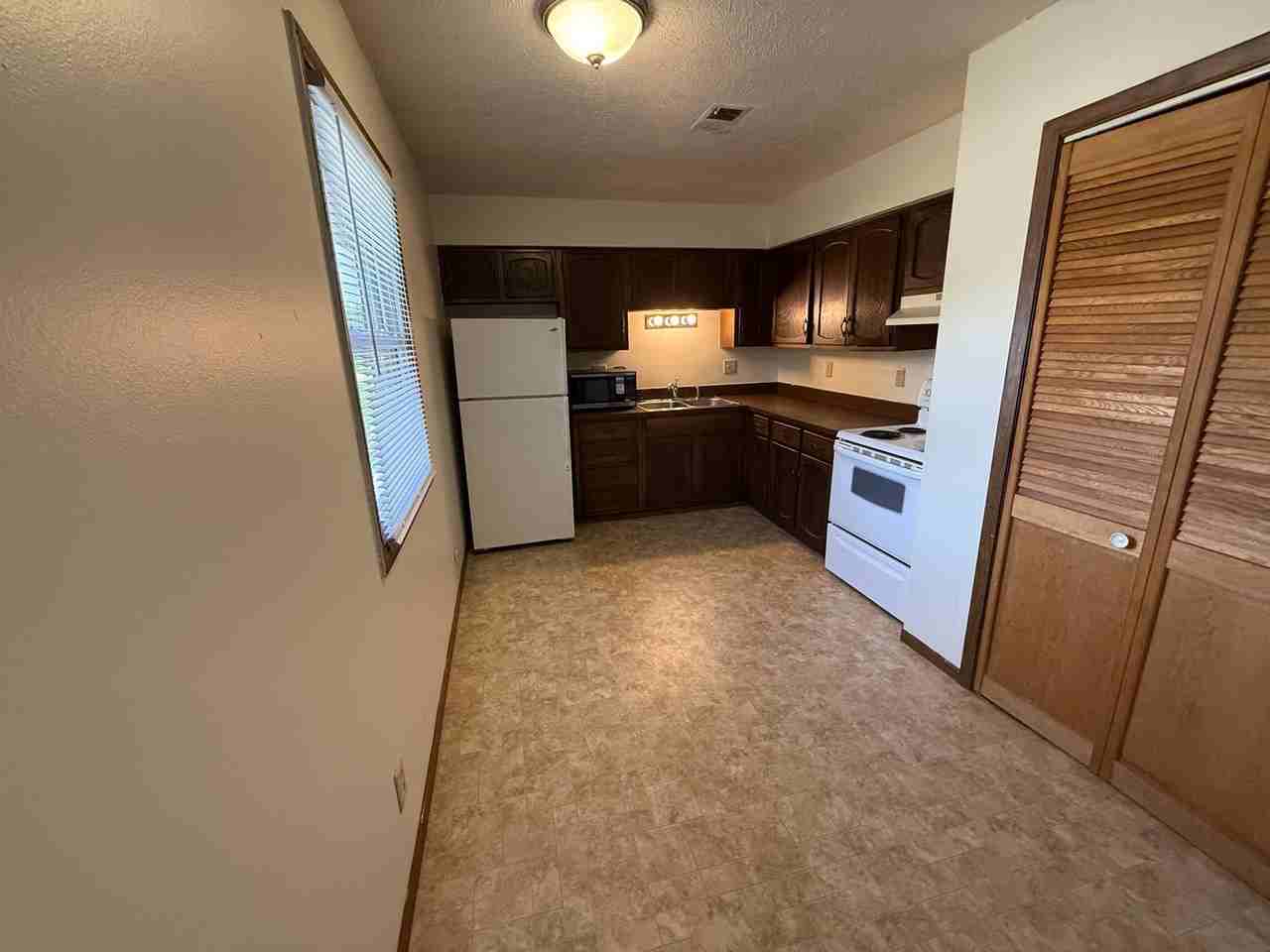 3743 N 250 W - Photo 4 of 10
