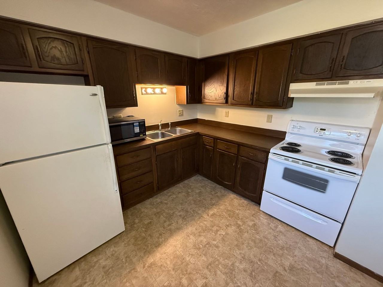 3743 N 250 W - Photo 5 of 10