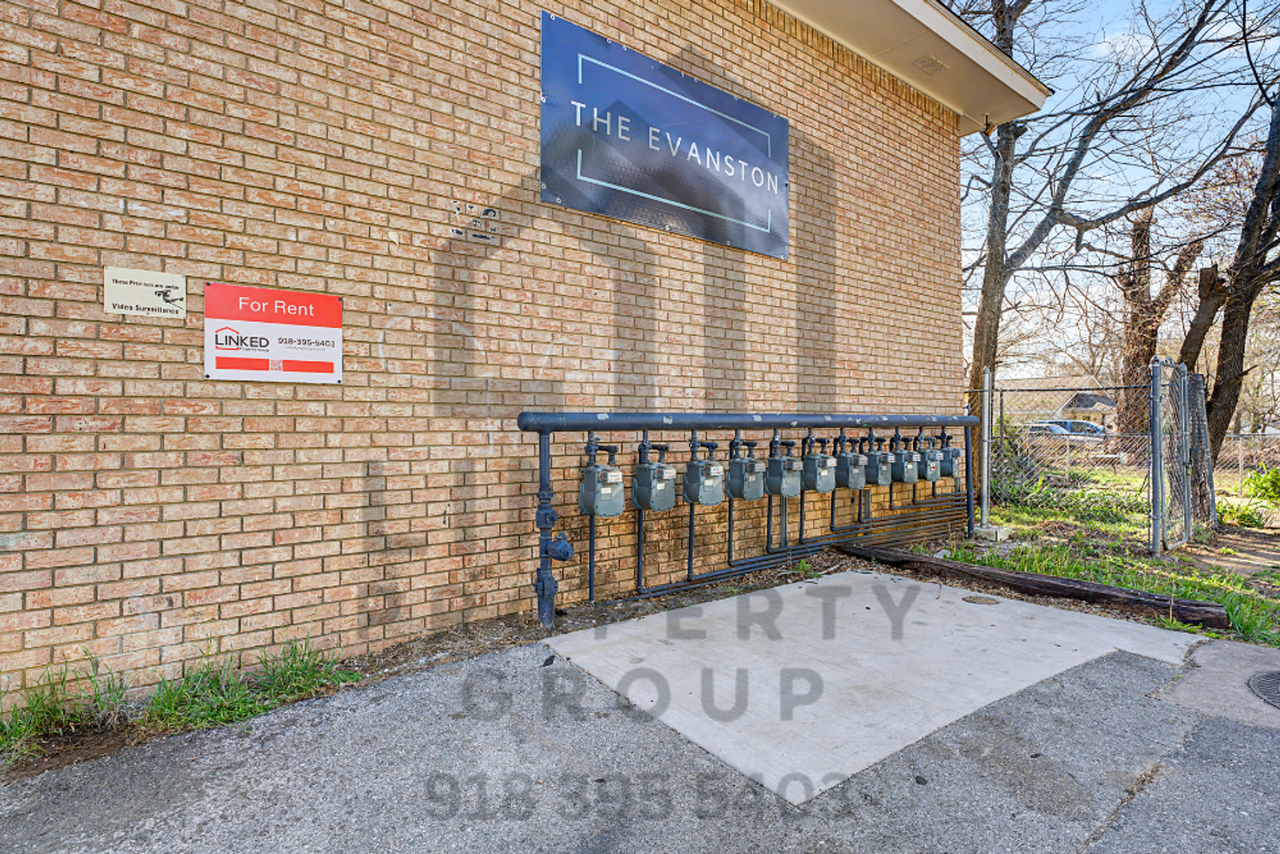 Evanston Apartments - Photo 6 of 6