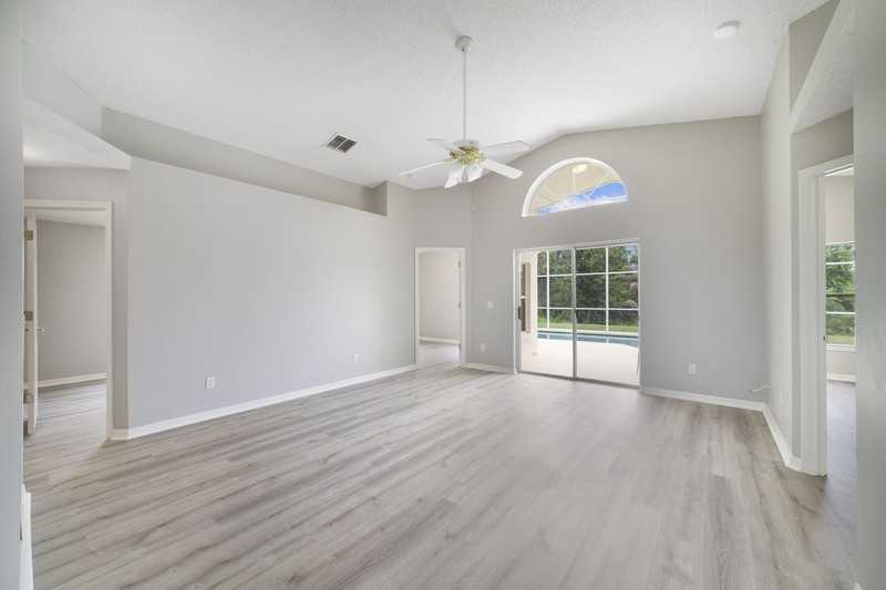 182 Canary Island Cir - Photo 5 of 12