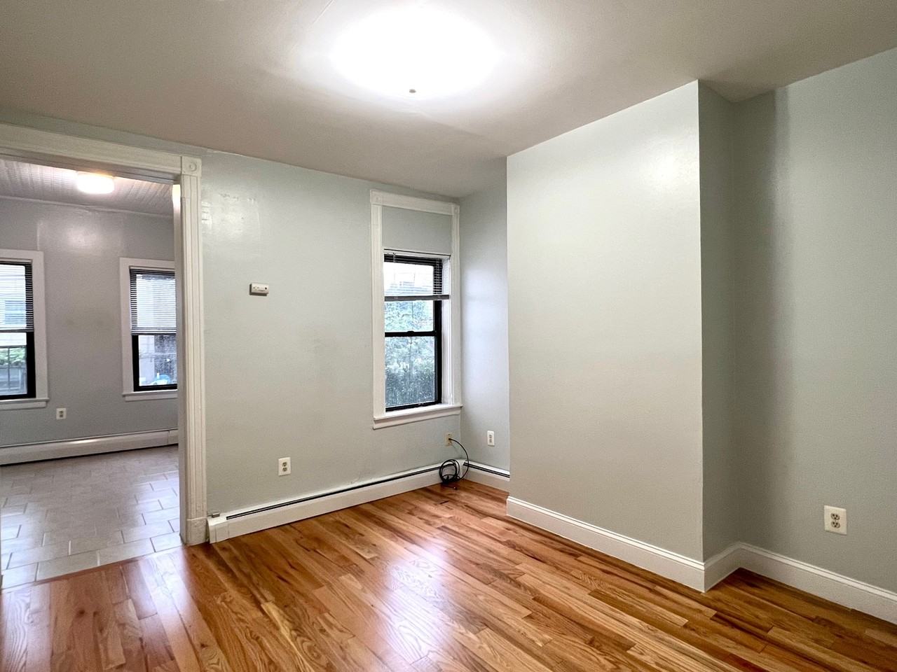 144 Bowers Street - Photo 6 of 8
