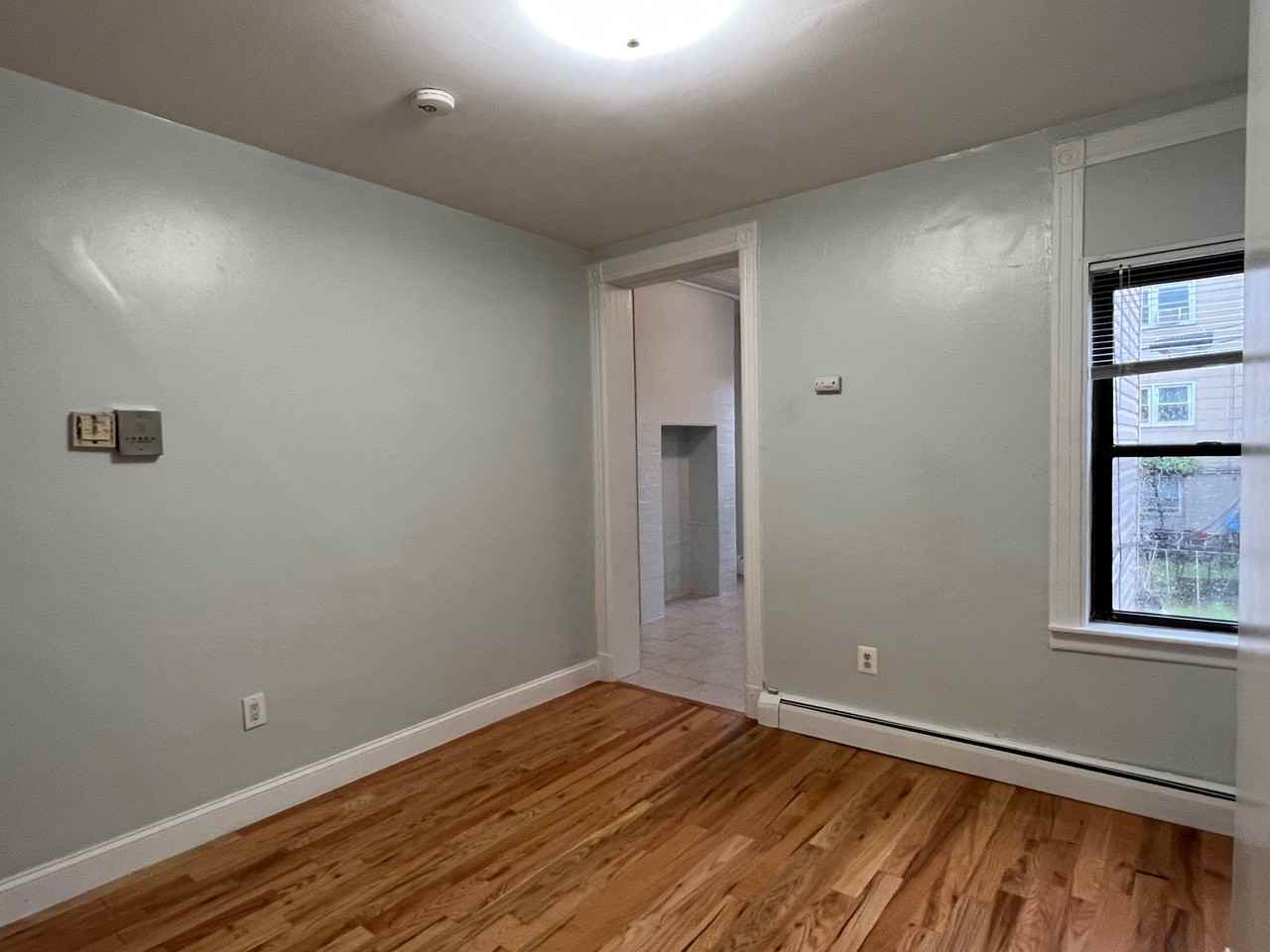 144 Bowers Street - Photo 7 of 8