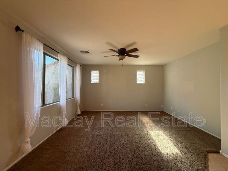 19641 E Carriage Way - Photo 6 of 29