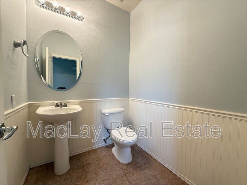 19641 E Carriage Way - Photo 7 of 29