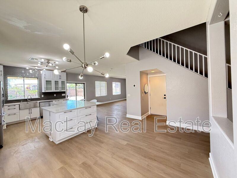 45295 W Gavilan Dr - Photo 5 of 27