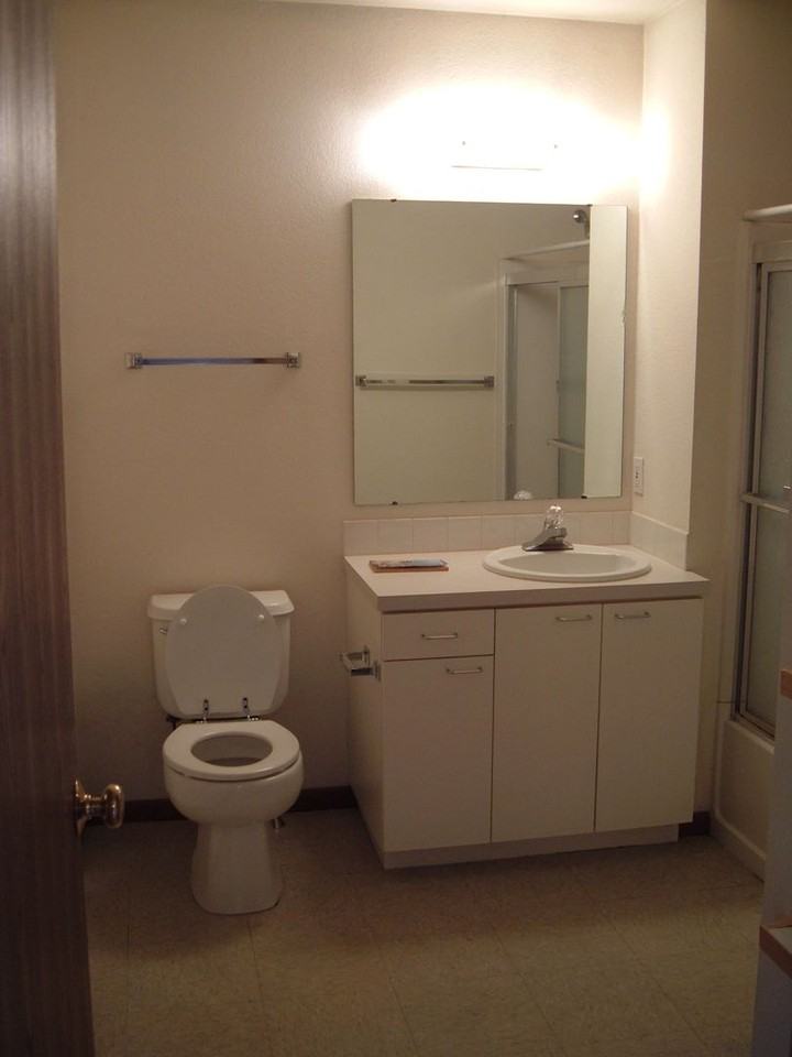 California Apartments - Photo 4 of 15