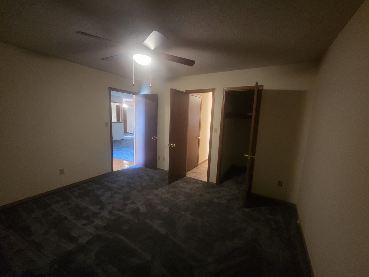 2051 South Kentwood Avenue - Photo 6 of 13