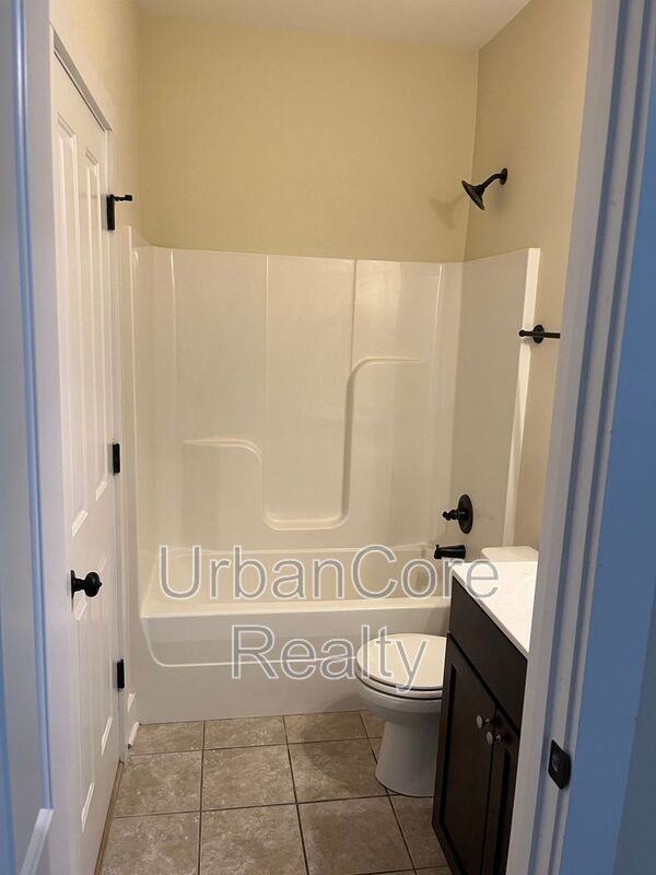 3508 E Clay St #A - Photo 6 of 11