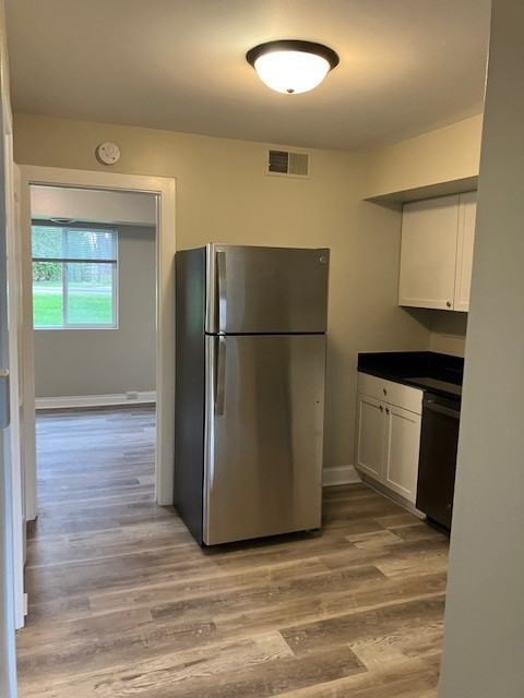 1105 Evans Avenue - Photo 3 of 16