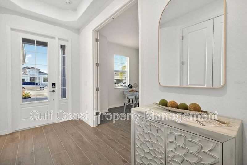15300 River Birch Ct - Photo 4 of 32