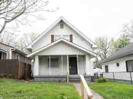 featured image of 1331 W 34th St #1