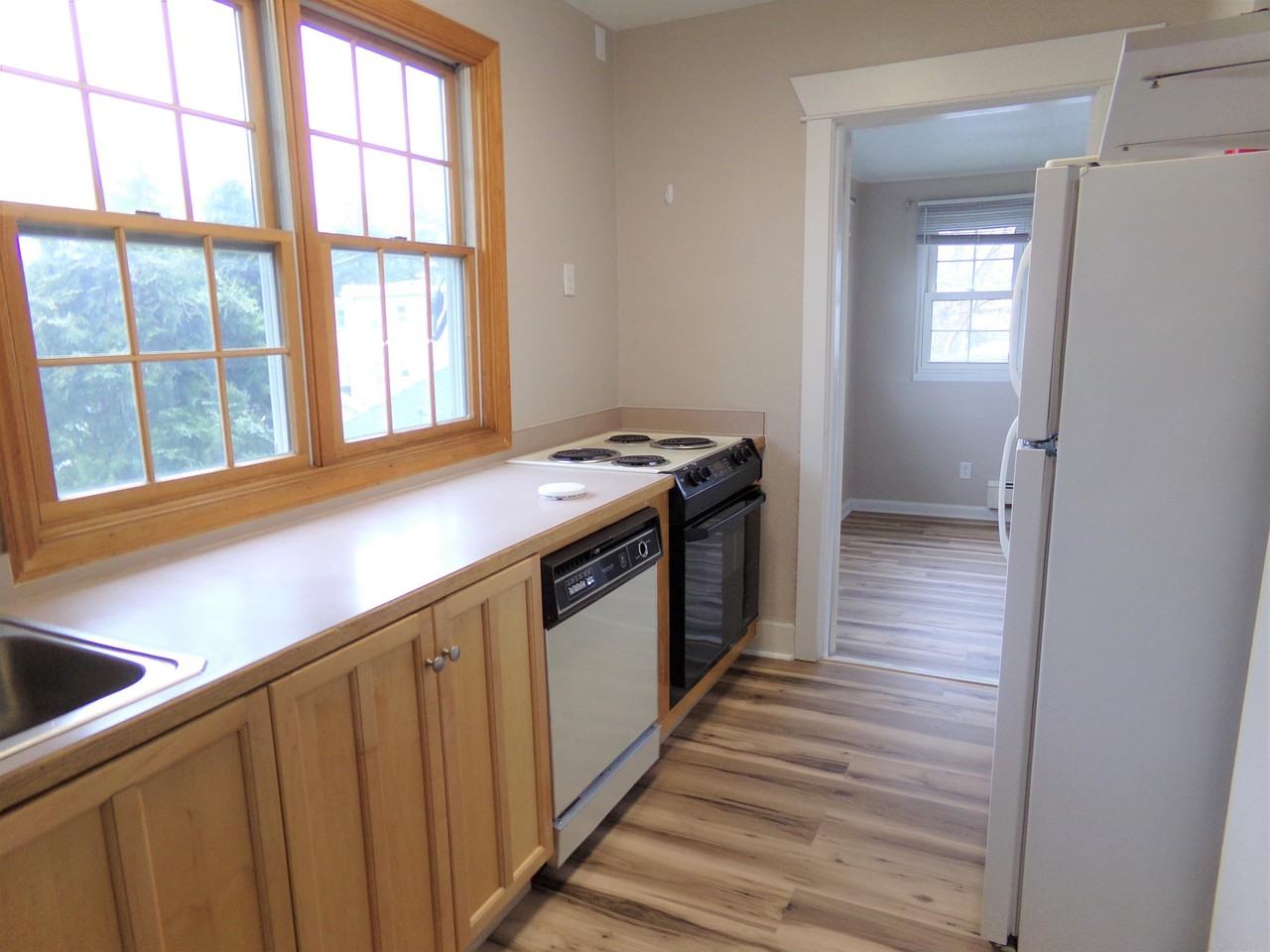 703 North 32nd St - Photo 4 of 13
