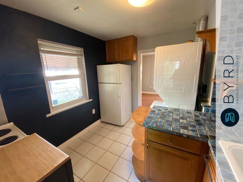 1413 Blair St - Photo 4 of 7