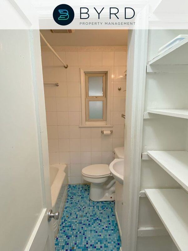 1413 Blair St - Photo 5 of 7