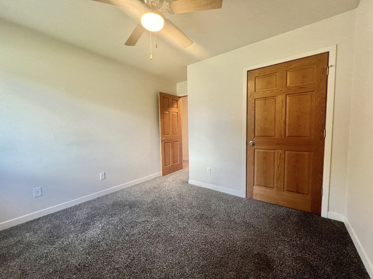 821 George Avenue - Photo 7 of 20