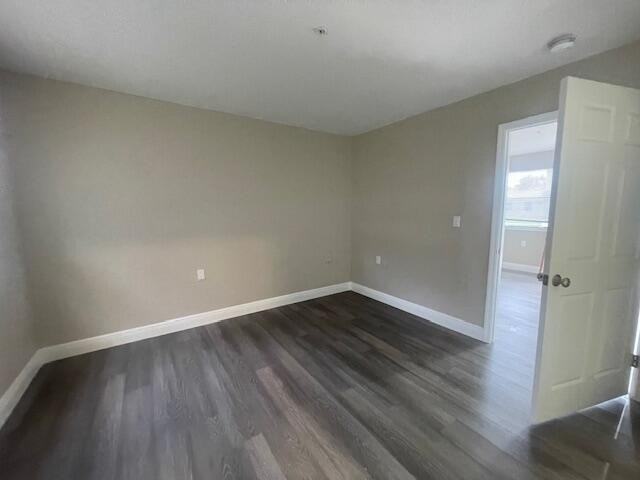 4393 Windsor Avenue West Palm Beach, FL 33407. - Photo 6 of 50