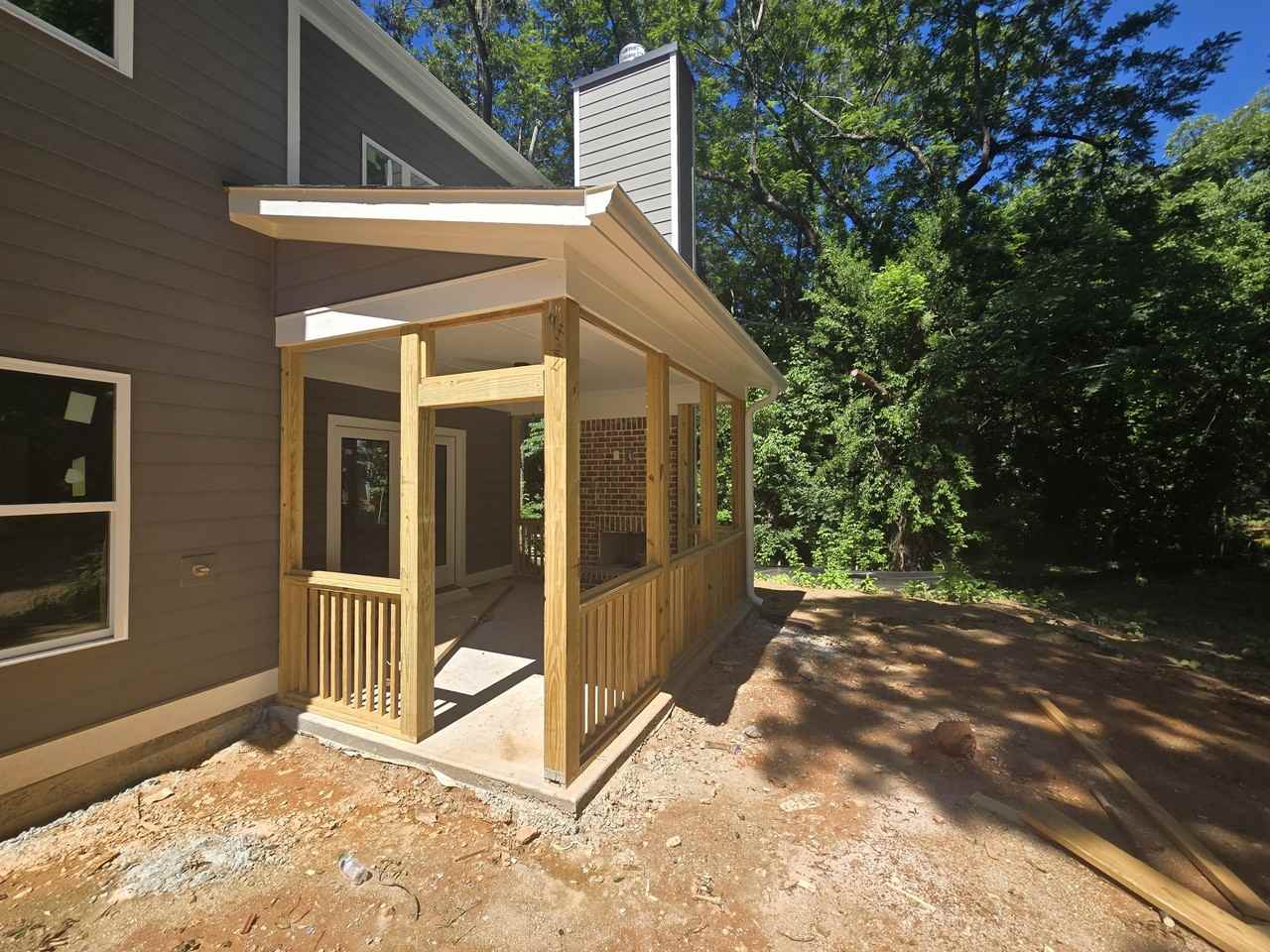 1447 East Broad Street - Photo 4 of 7