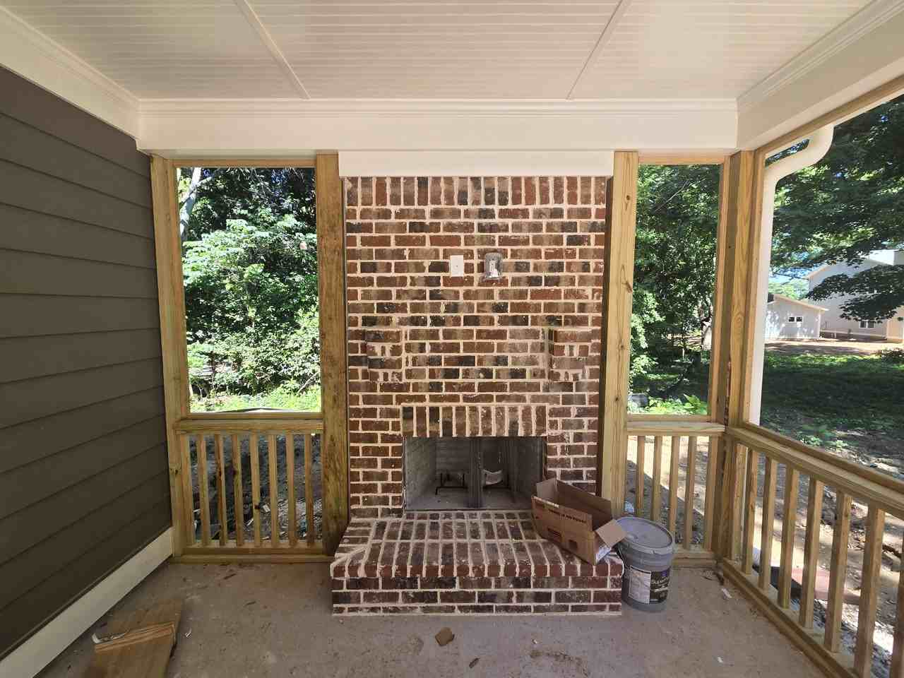 1447 East Broad Street - Photo 6 of 7